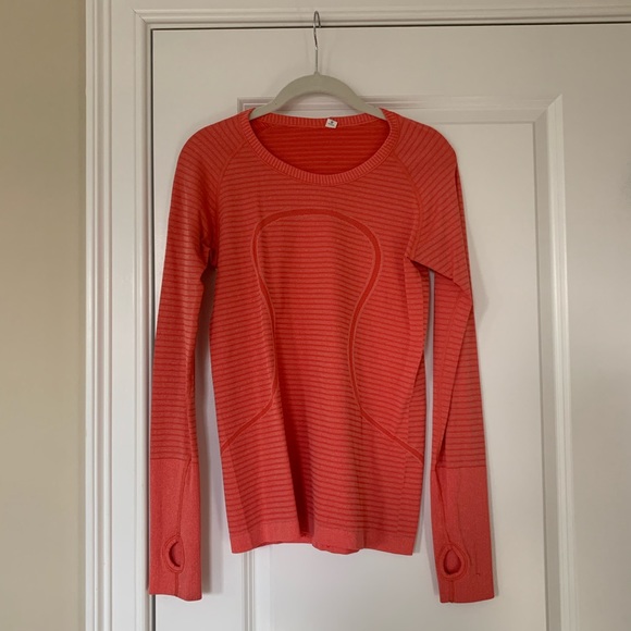 lululemon athletica Tops - Lululemon Swiftly Tech Long Sleeve Crew